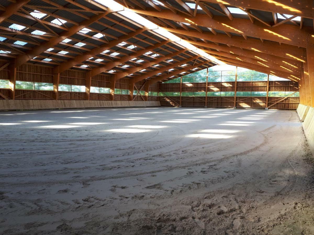 Gite Du Haras De Vales Moult Kültér fotó